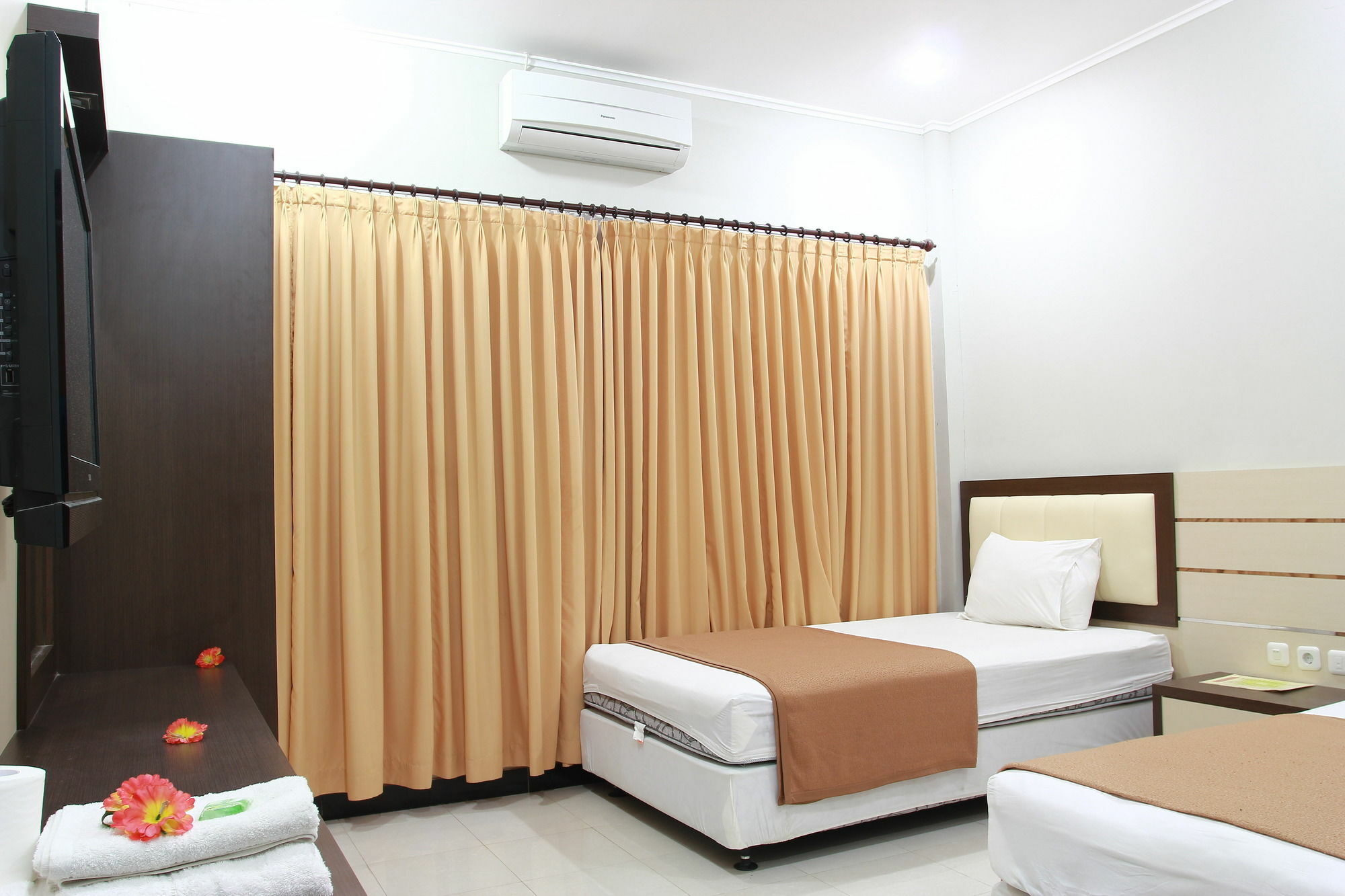 Puri Senggigi Hotel Mangsit Dış mekan fotoğraf