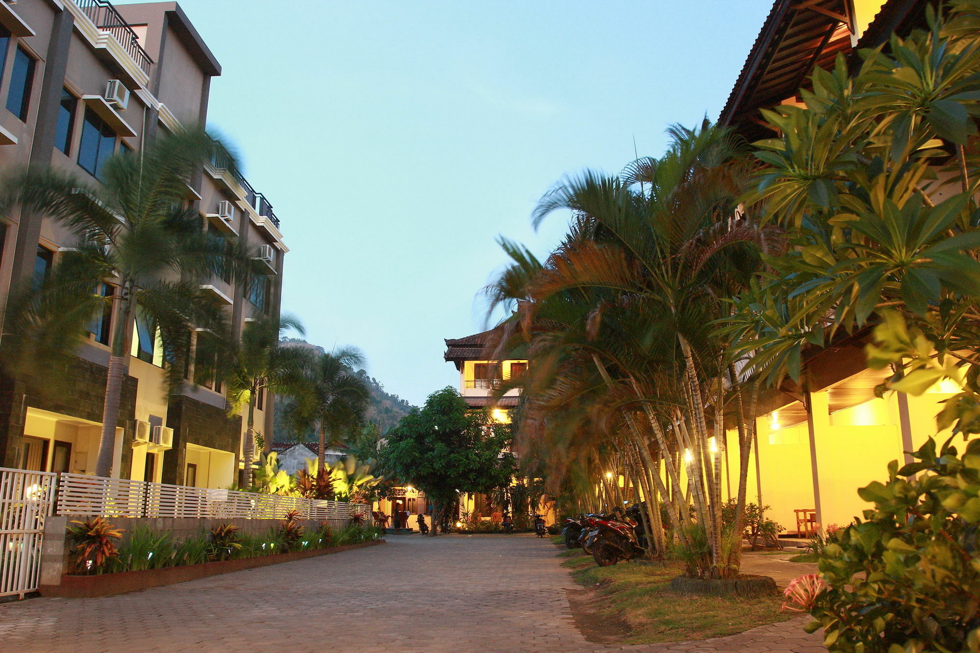 Puri Senggigi Hotel Mangsit Dış mekan fotoğraf